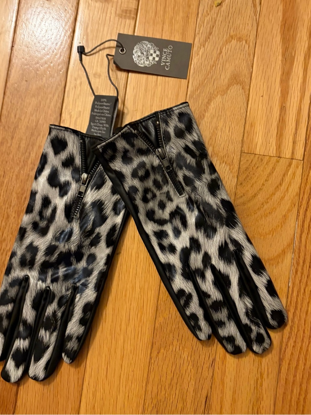 Vince Camuto Black and White Leopard Print Gloves